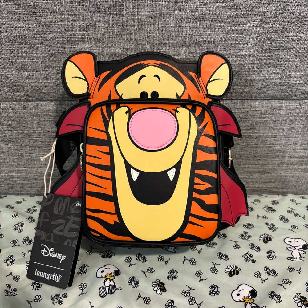 Disney Tigger Loungefly Bag in Orange and Pink